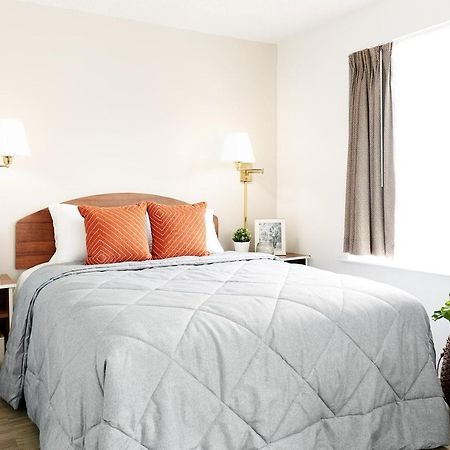 Intown Suites Extended Stay Dallas Tx - Medical Center Экстерьер фото